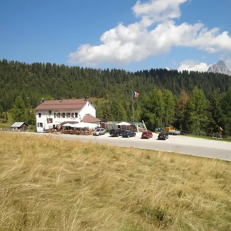 Rifugio Ten. Fabbro Otel *
